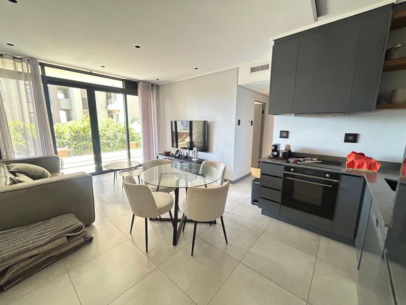 Modern 2 Bedroom Furnished Apartment in Umhlanga Ridge - Photo 3