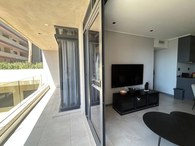 Modern 2 Bedroom Furnished Apartment in Umhlanga Ridge - Photo 7