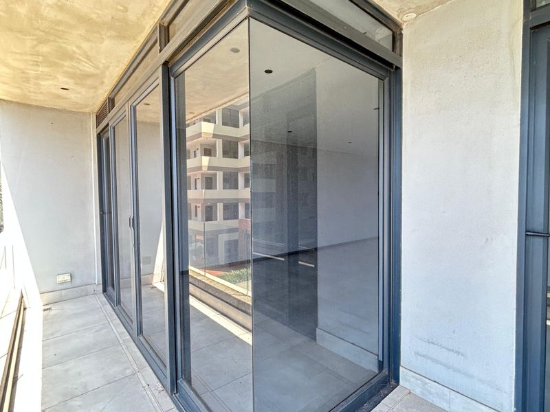 Modern 2 Bedroom Apartment in Umhlanga Ridge - Photo 8