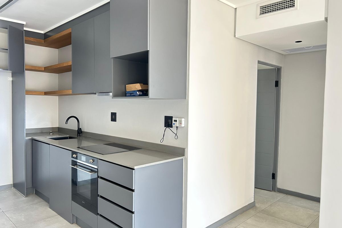 Modern 2 Bedroom Apartment in Umhlanga Ridge - Photo 4