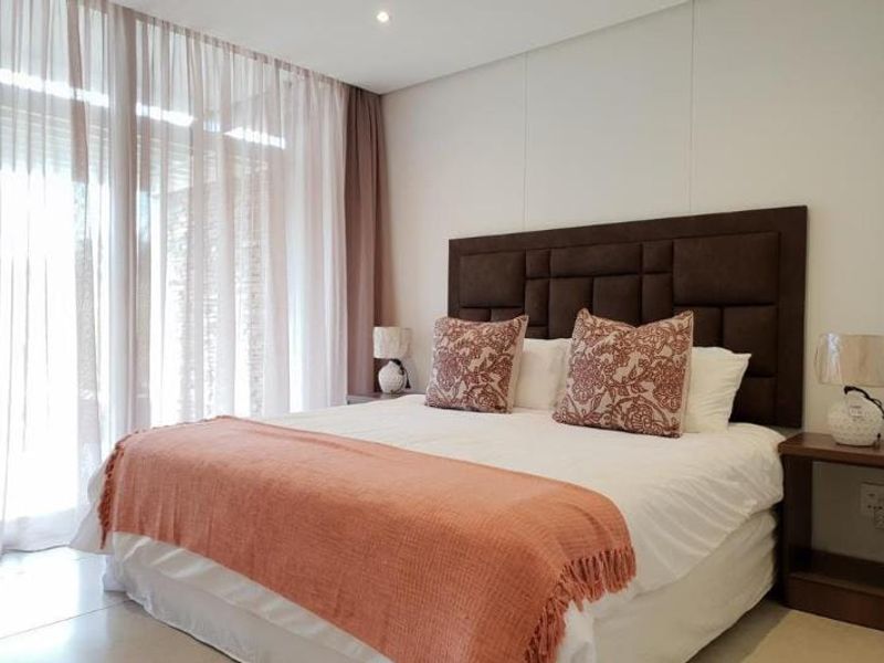 Furnished 2 Bedroom Apartment To Let - Photo 9