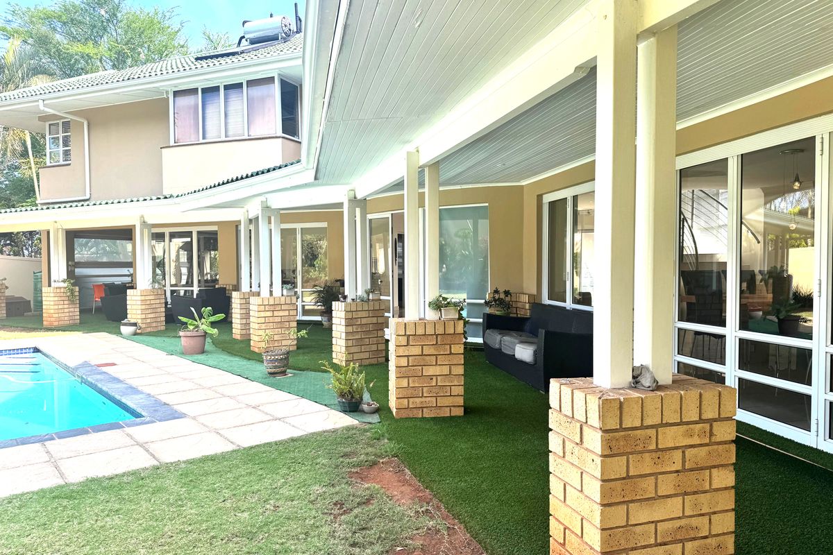 4 Bedroom Exquisite Fully Furnished Mansion in Prestigious Somerset Park - Photo 2