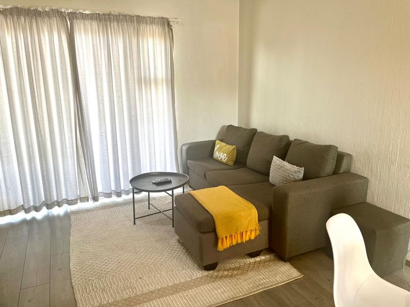 2 Bedroom Furniture Apartment for sale - Photo 2