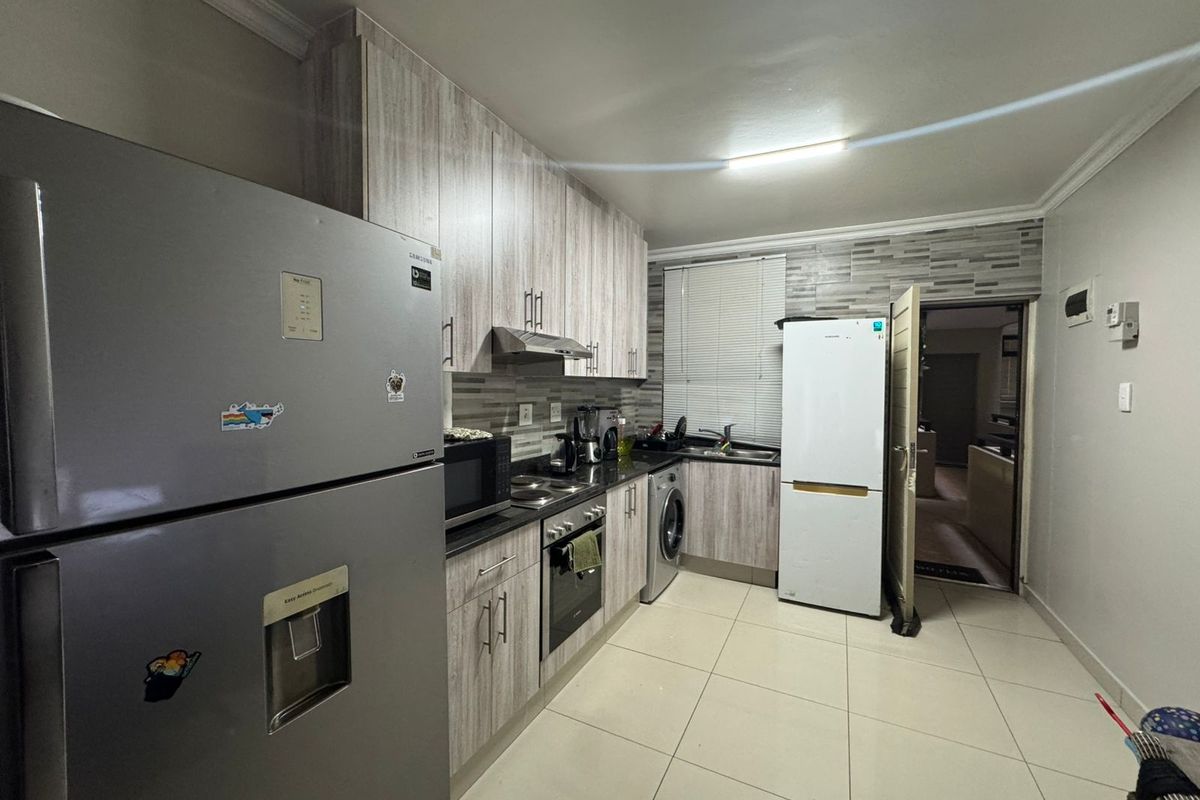 2 bedroom 1 bathroom apartment for sale in umhlanga - Photo 2