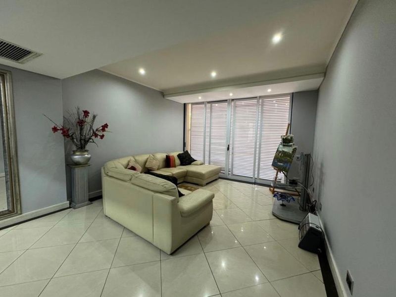 2 bedroom 2 bathroom apartment for sale in umhlanga - Photo 3