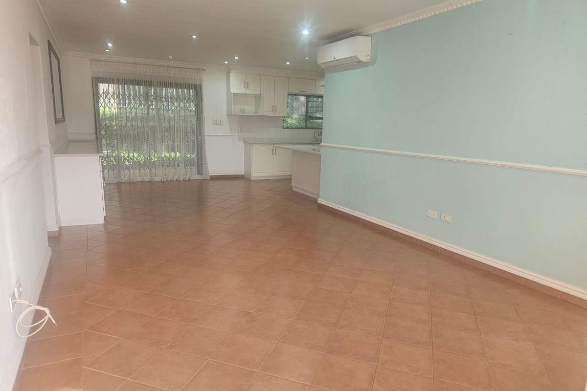 Prime Property presents Townhouse for sale in Somerset Park - Photo 2