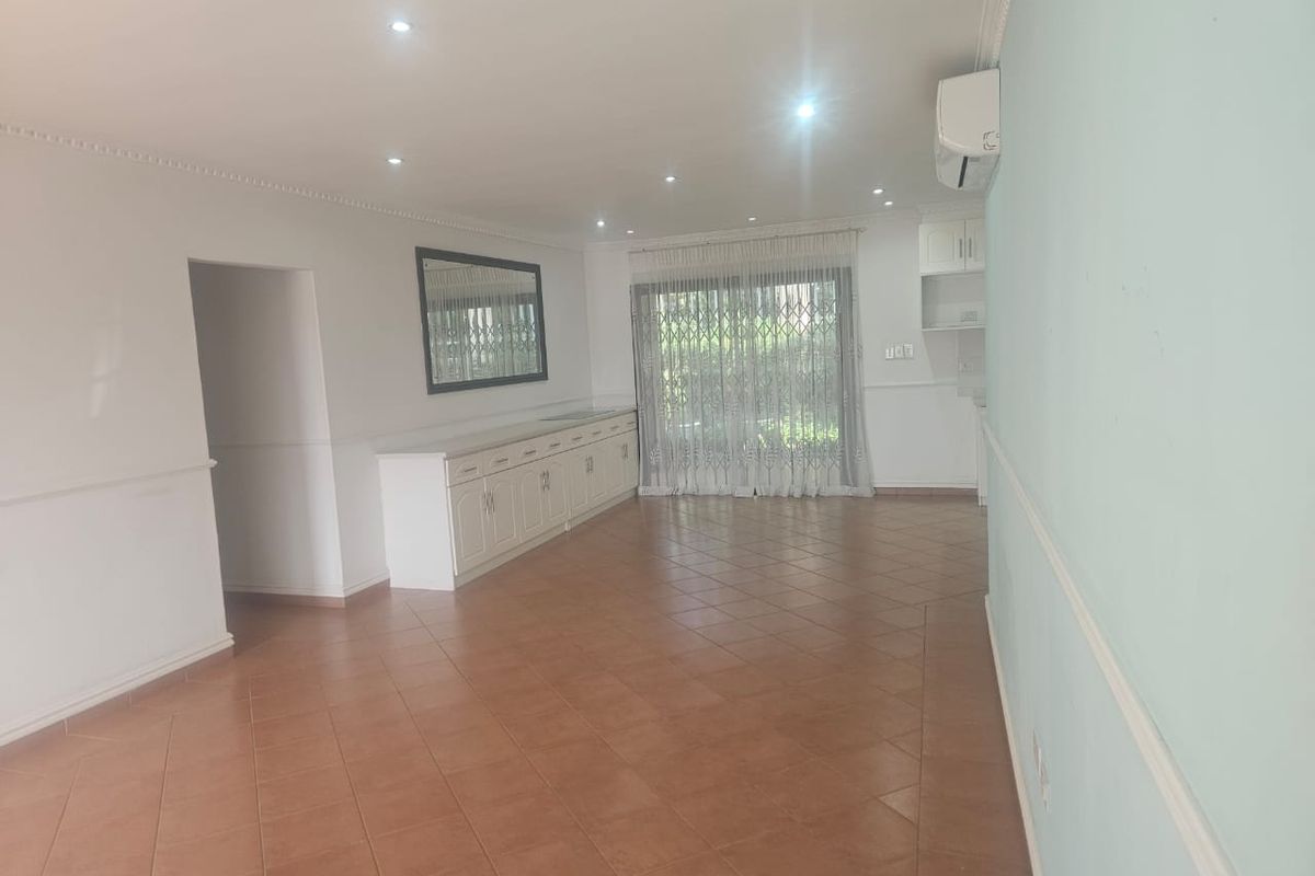 Prime Property presents Townhouse for sale in Somerset Park - Photo 5