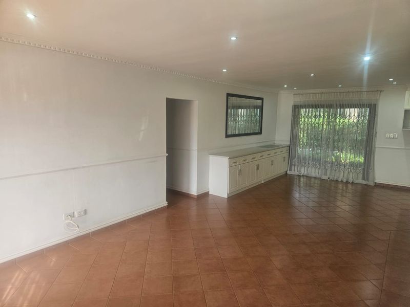 Prime Property presents Townhouse for sale in Somerset Park - Photo 7