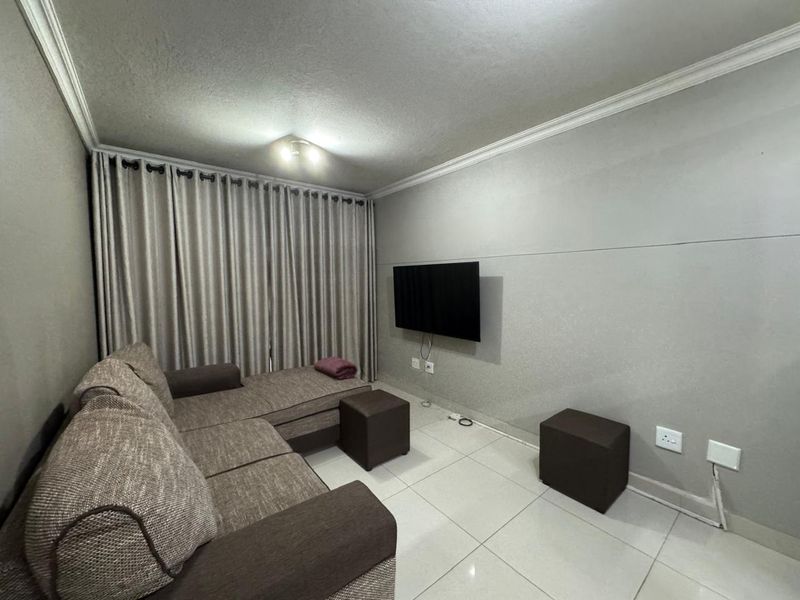 2 bedroom 1 bathroom apartment for sale in umhlanga - Photo 4
