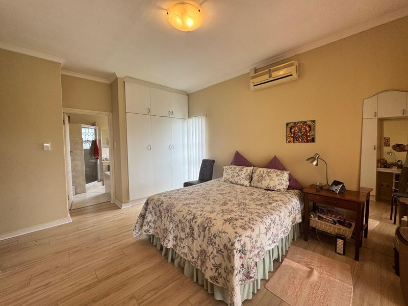 Spacious 4-Bedroom House For Sale In Sought-After Mount Edgecombe . - Photo 9