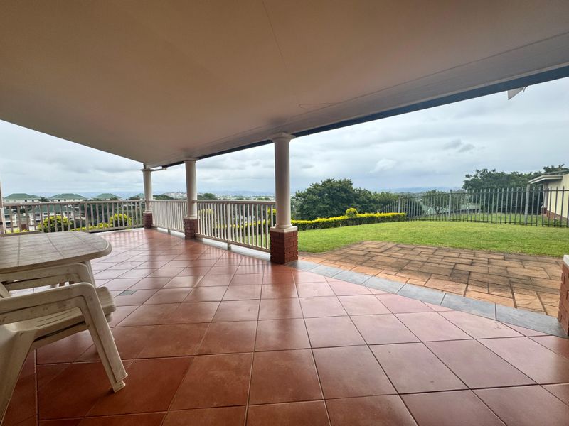 Spacious 4-Bedroom House For Sale In Sought-After Mount Edgecombe . - Photo 7