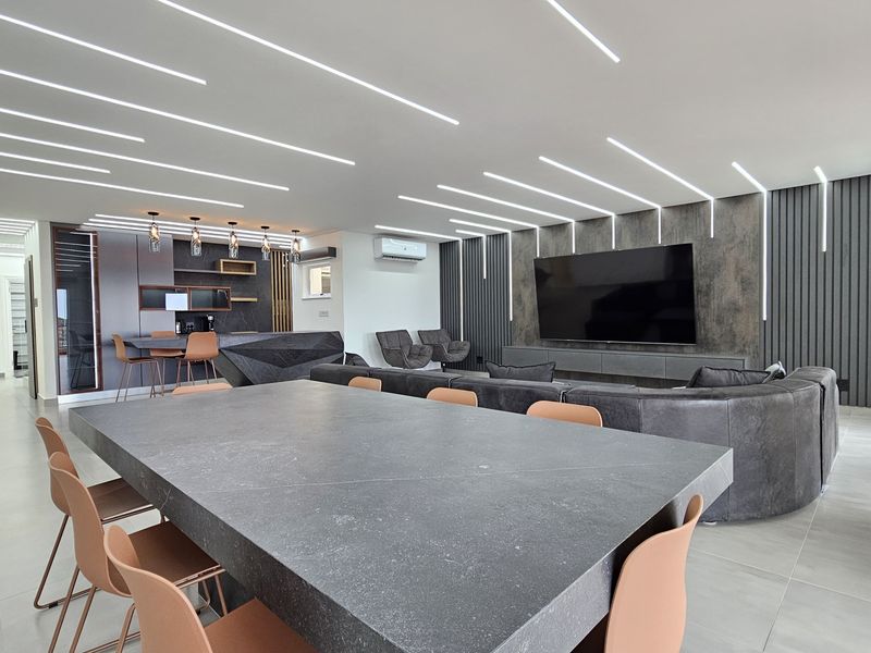 Luxurious Fully Renovated Penthouse For Sale – La Palma, La Lucia - Photo 4