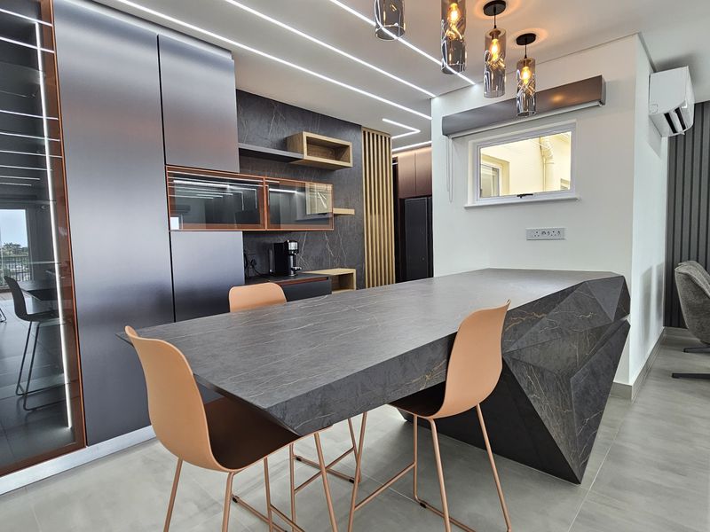 Luxurious Fully Renovated Penthouse For Sale – La Palma, La Lucia - Photo 2