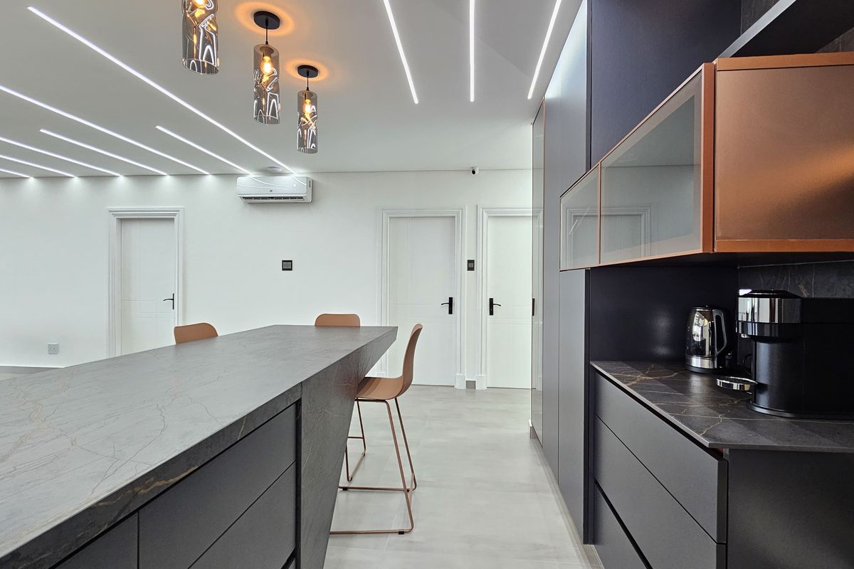 Luxurious Fully Renovated Penthouse For Sale – La Palma, La Lucia - Photo 5