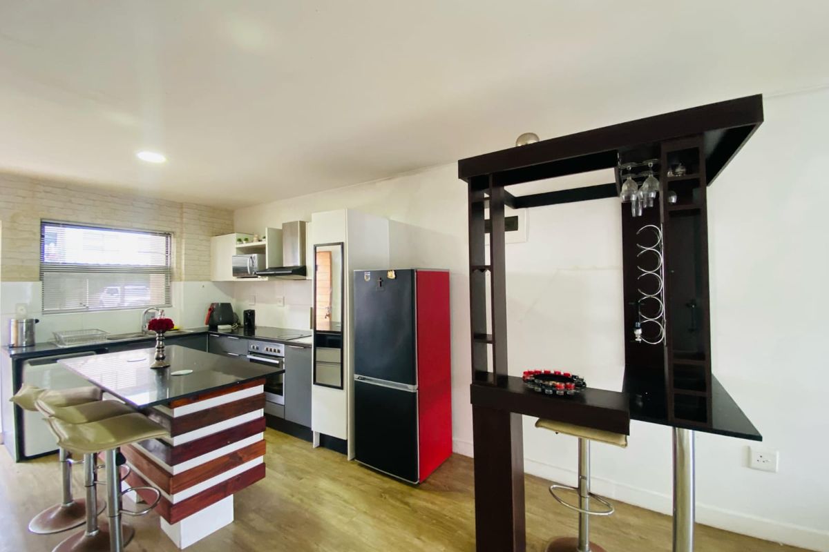 Apartment For Sale In Amanzimtoti - Photo 3