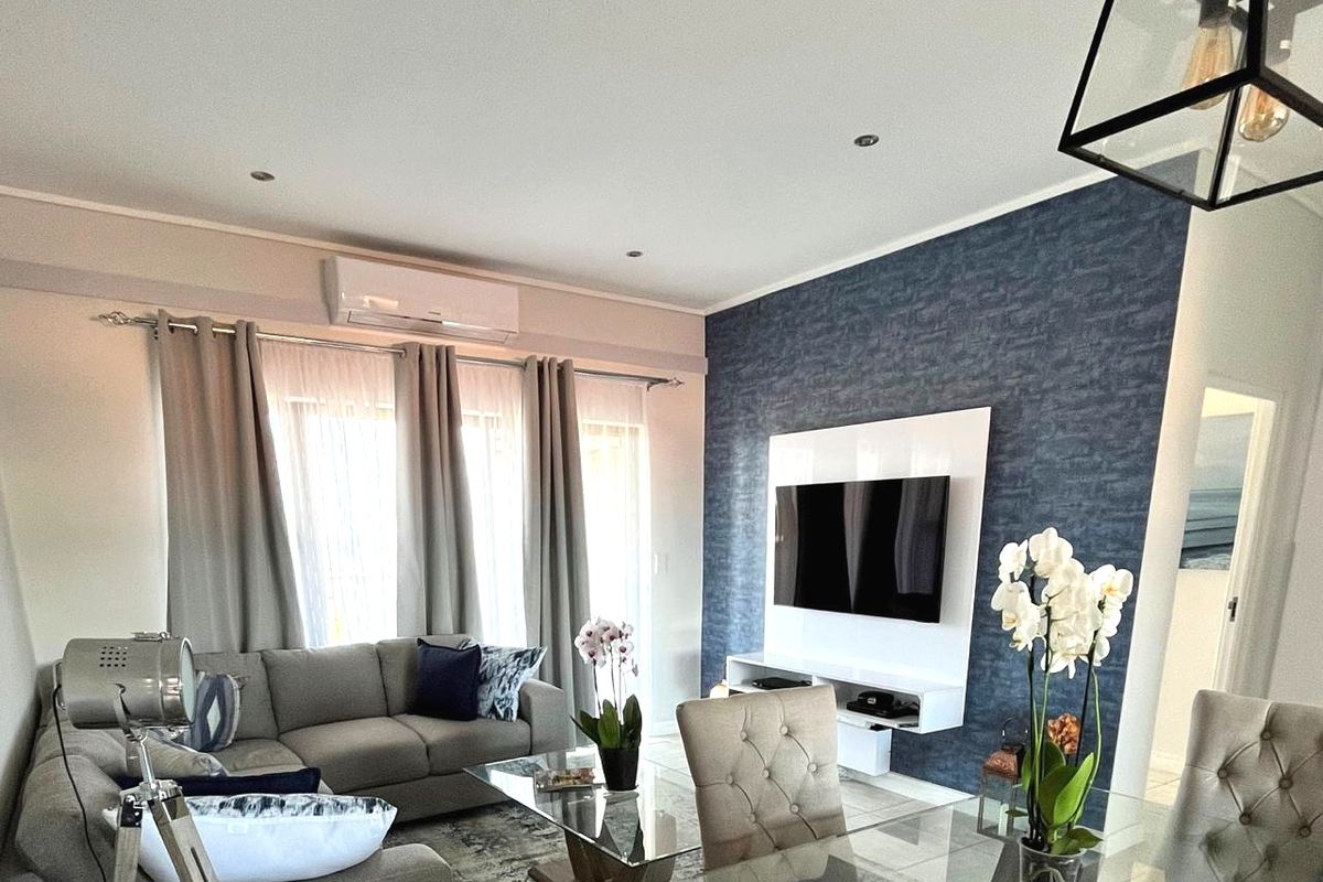 Izinga - Modern 3 Bed For Sale With Stunning Seaviews - Photo 5