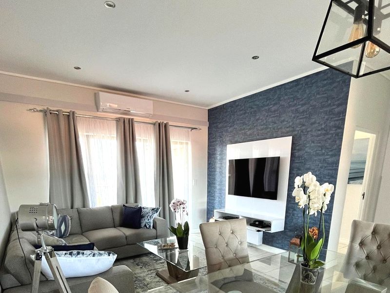 Izinga - Modern 3 Bed For Sale With Stunning Seaviews - Photo 5