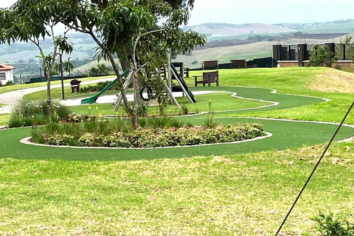 Izinga - Modern 3 Bed For Sale With Stunning Seaviews - Photo 2