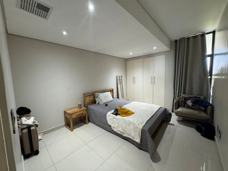 3 bedroom 2 bathroom apartment for sale in umhlanga with sea views - Photo 10