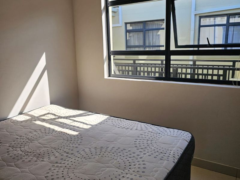 2 bedroom 1 bathroom apartment for sale in umhlanga sold fully furnished - Photo 6