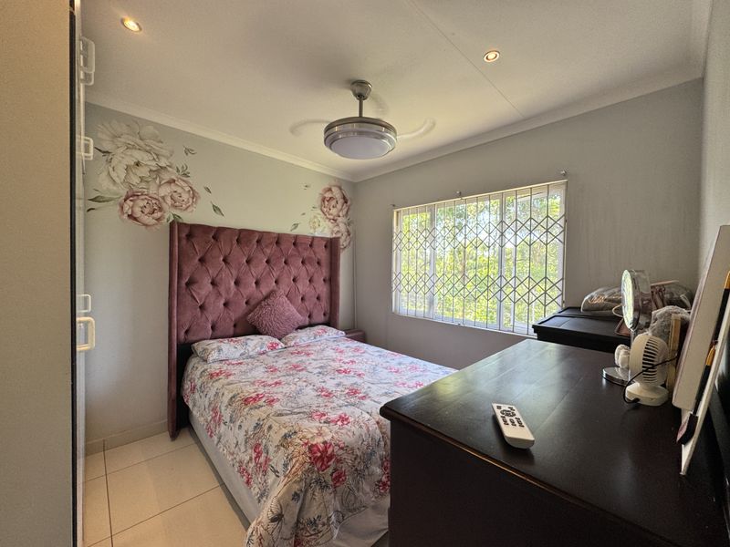 Luxurious and Elegant 2 Bedroom Simplex Available For Sale in the Prestigious Westlake Estate - Photo 5