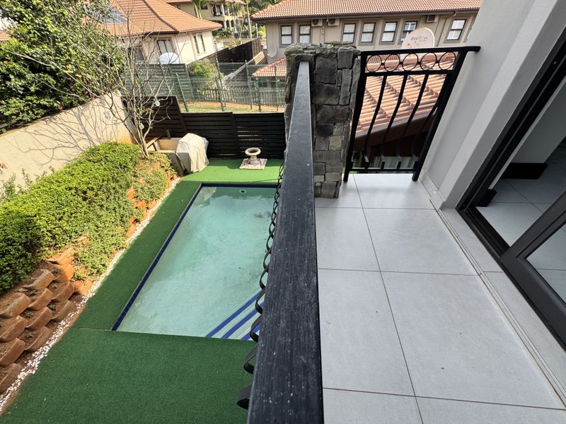 Stunning Upmarket Townhouse For Sale In Izinga Estate - Photo 3