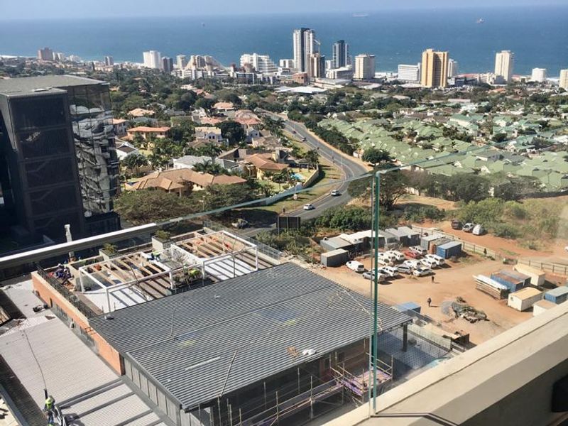 Ultra-modern North Facing Sophisticated 2-Bedroom Apartment for Sale in Umhlanga - Photo 3