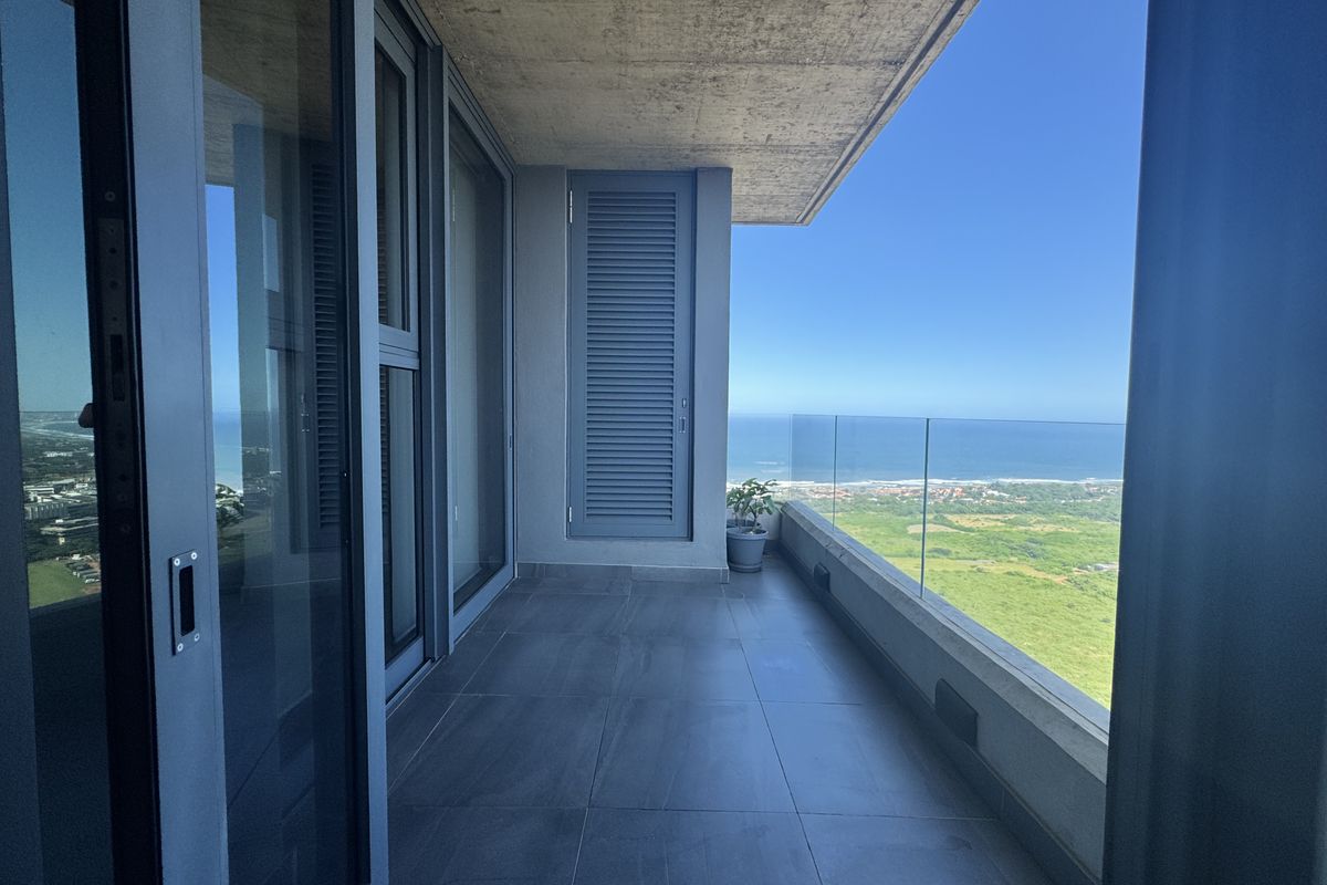 Stunning Exquisite 2 Bedroom Apartment for Sale Umhlanga Arch - Photo 2