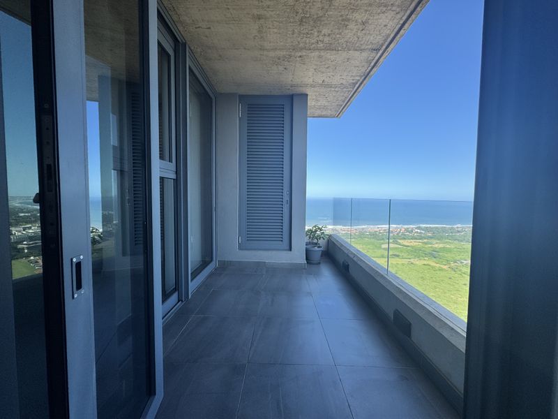 Stunning Exquisite 2 Bedroom Apartment for Sale Umhlanga Arch - Photo 2