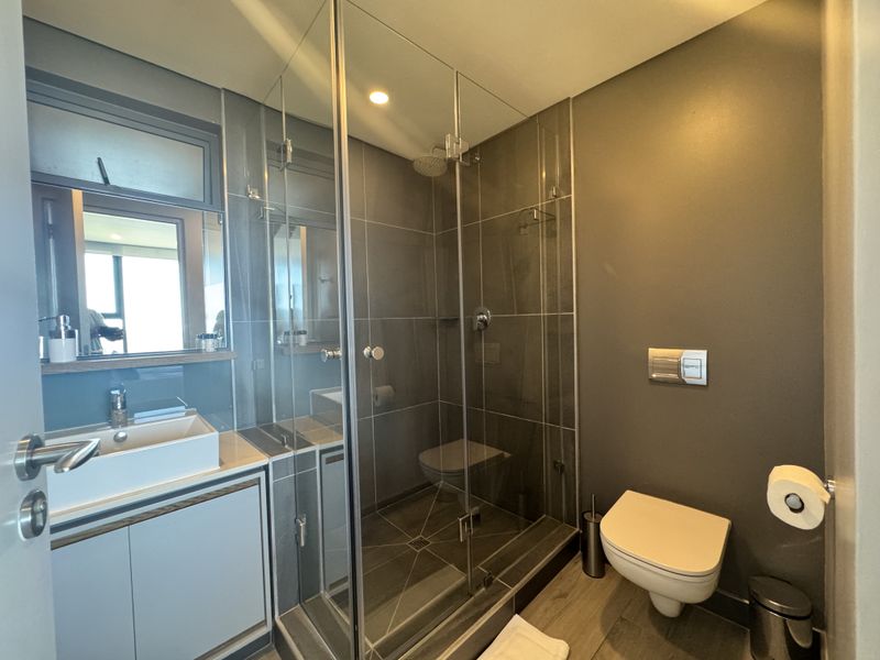 Stunning Exquisite 2 Bedroom Apartment for Sale Umhlanga Arch - Photo 10