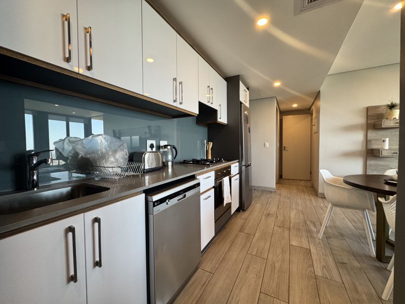 Stunning Exquisite 2 Bedroom Apartment for Sale Umhlanga Arch - Photo 6