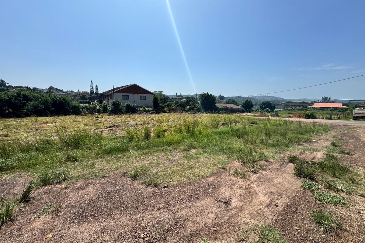 Available Natural Vacant Land of 5501 m2 for Sale in Ottawa - Photo 3