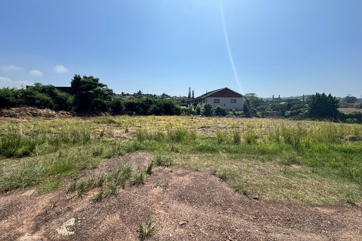 Available Natural Vacant Land of 5501 m2 for Sale in Ottawa - Photo 5