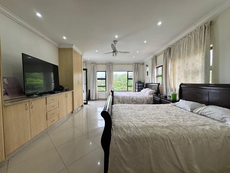 Spacious 3 Bedroom Freestanding For Sale In Beach Club Estate - Photo 10