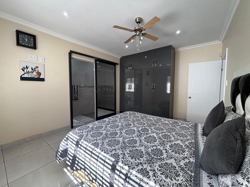 3 Bedroom Simplex For Sale - Photo 7