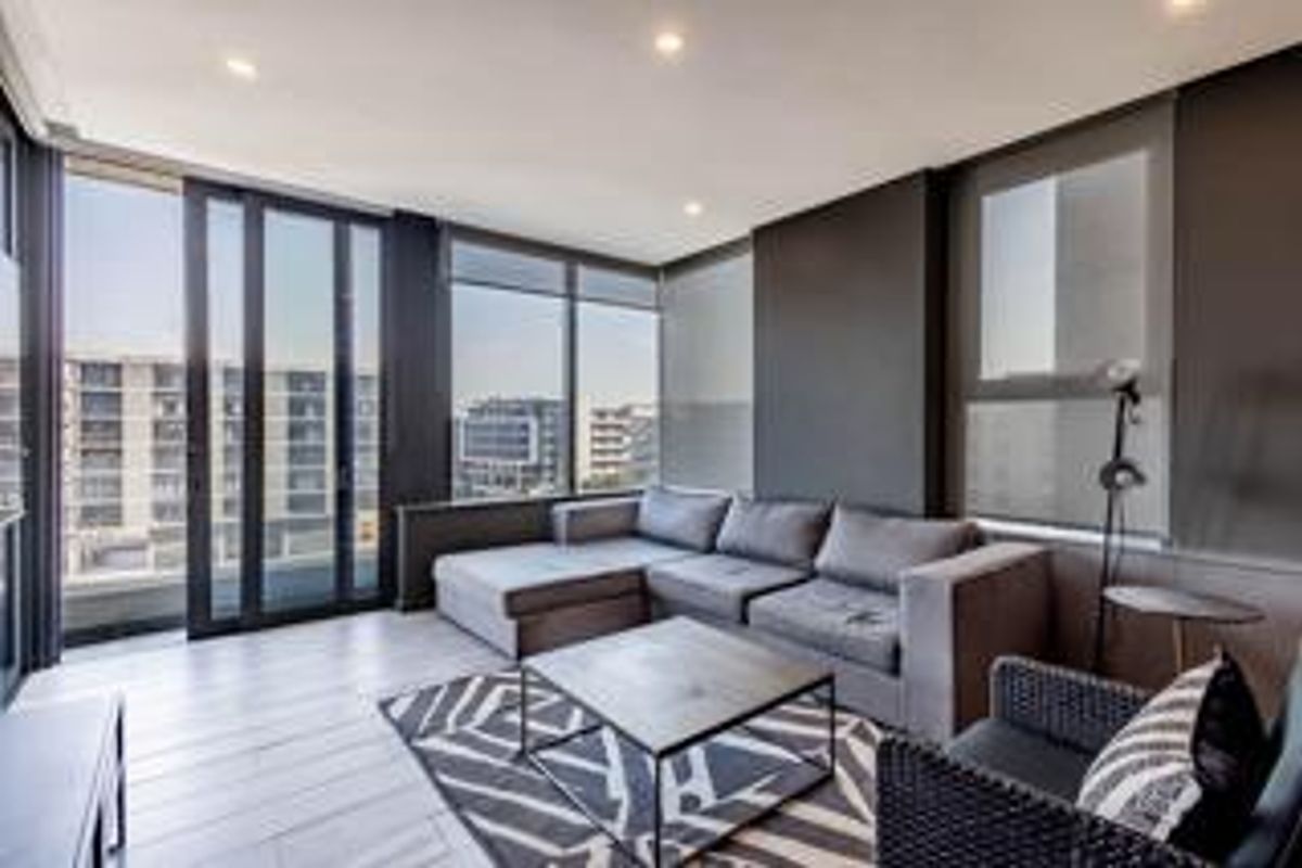 Fully Furnished Exquisite Upmarket Apartment For Sale In Umhlanga Arch - Photo 2