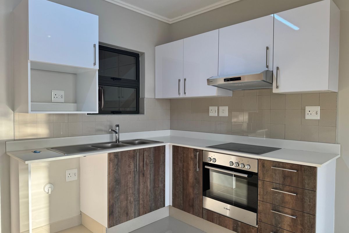 Modern 2-Bedroom Apartment for Sale in Umhlanga Ridge - Photo 2