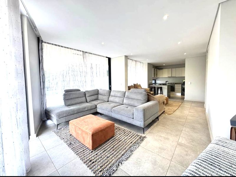 Modern 2 Bedroom Apartment For Sale Morningside - Photo 3