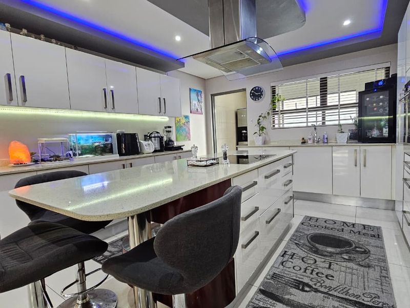 Step Into Refined Living at La Belle, Izinga Estate – Umhlanga - Photo 5