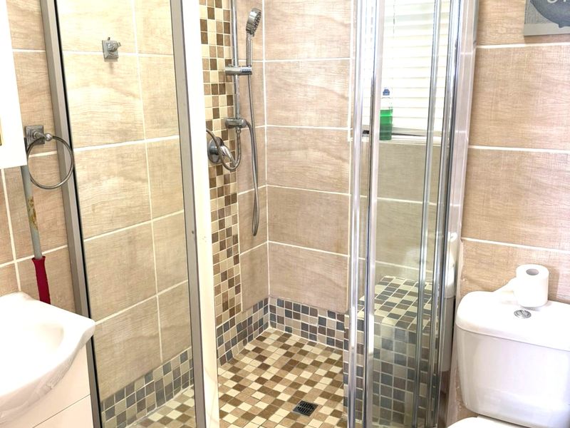 Beachfront Lifestyle Awaits – 2 Bedroom Share-Block Unit in Hibberdene - Photo 6