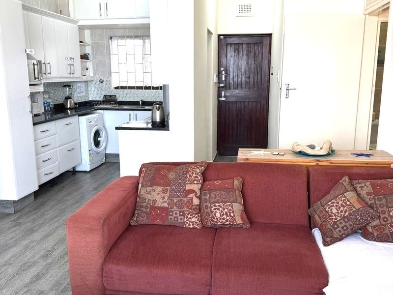 Beachfront Lifestyle Awaits – 2 Bedroom Share-Block Unit in Hibberdene - Photo 4