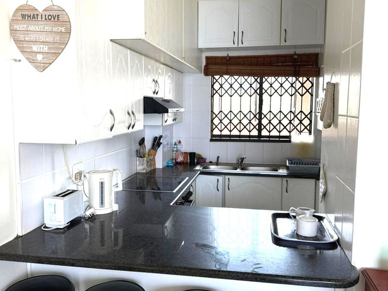 Beachfront Lifestyle Awaits – 2 Bedroom Share-Block Unit in Hibberdene - Photo 3