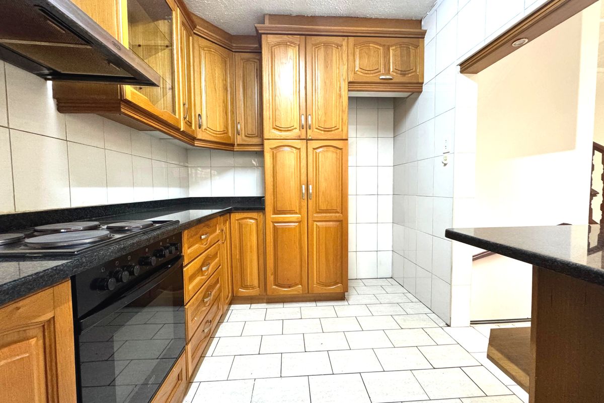 Charming 3-Bedroom Home in Secure Musgrave Complex – Prime Location! - Photo 4