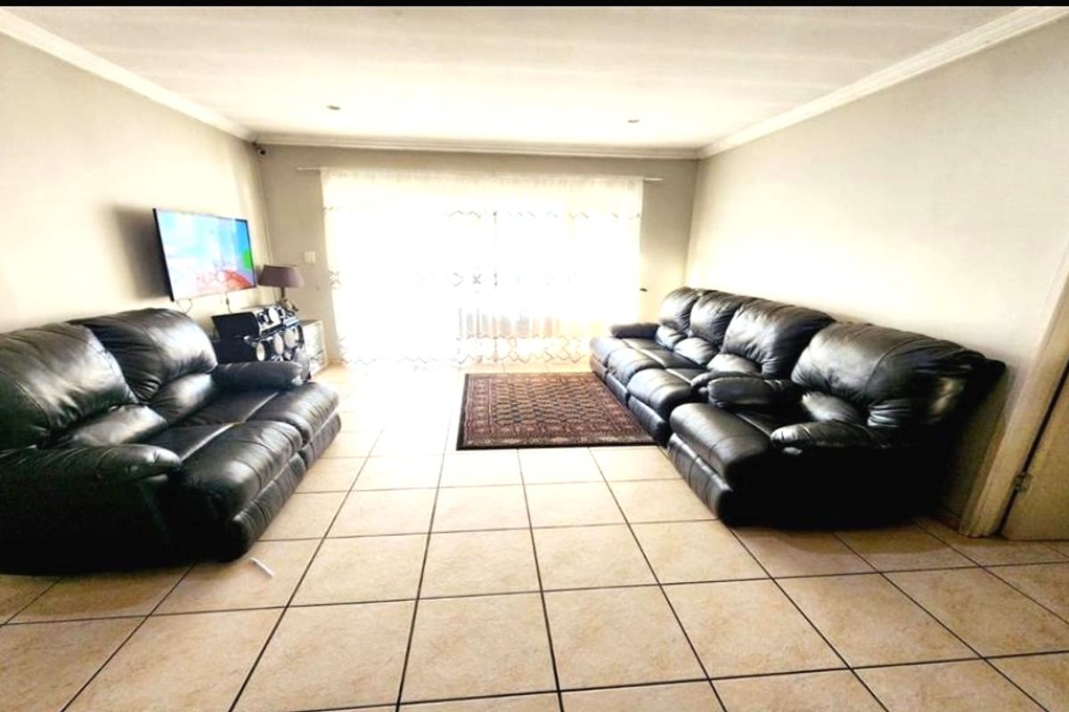 3 Bedroom For Sale | Mount Edgecombe – Secure Gated Complex - Photo 3