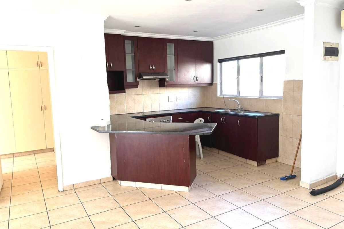 3 Bedroom For Sale | Mount Edgecombe – Secure Gated Complex - Photo 2