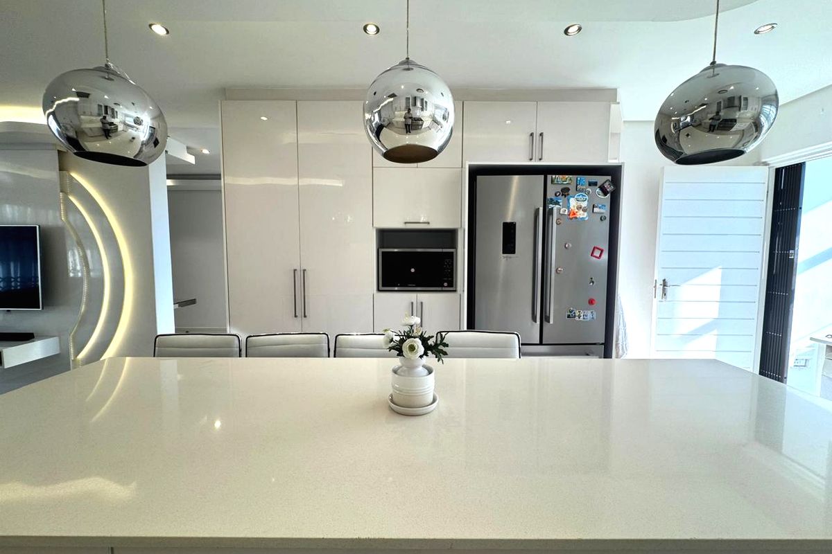 Exquisite 4 Bedroom Family Home for Sale in Izinga Estate - Photo 5