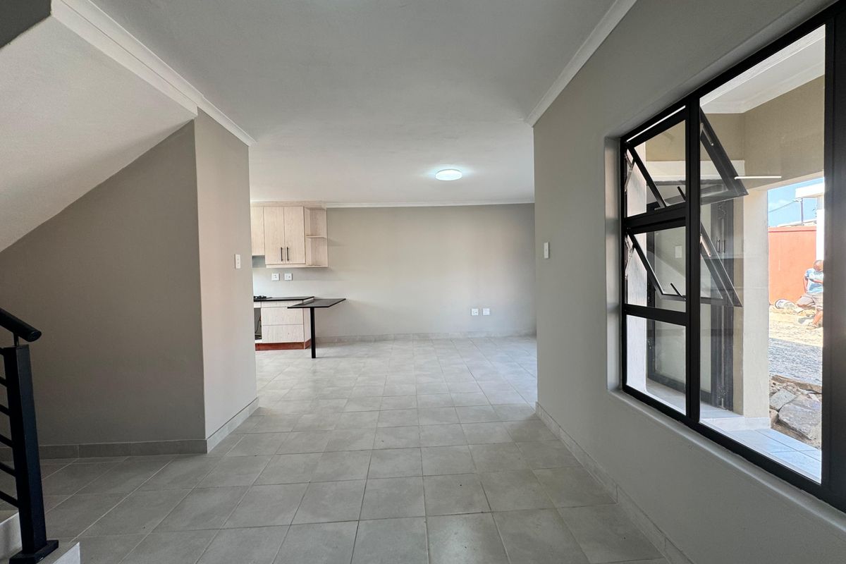 Stunning Brand-New 3 Bedroom Townhouse for Sale in Phoenix – Direct from Developer! - Photo 4