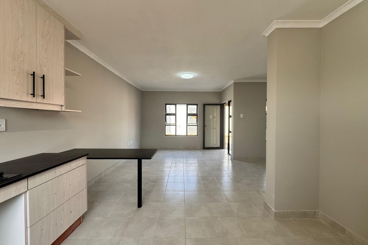 Stunning Brand-New 3 Bedroom Townhouse for Sale in Phoenix – Direct from Developer! - Photo 5