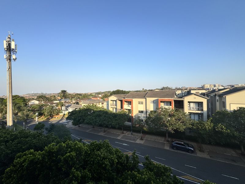 One Bedroom Apartment For Sale Umhlanga - Photo 9