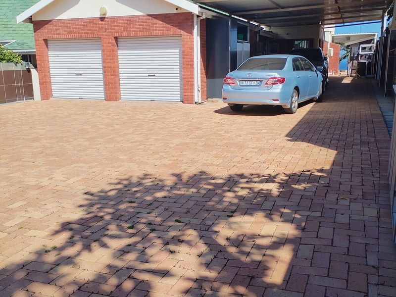 House For Sale In Durban - Photo 2